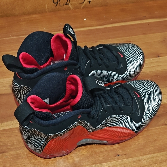 Nike Air Flightposite Exposed Zebra - Picture 3 of 14